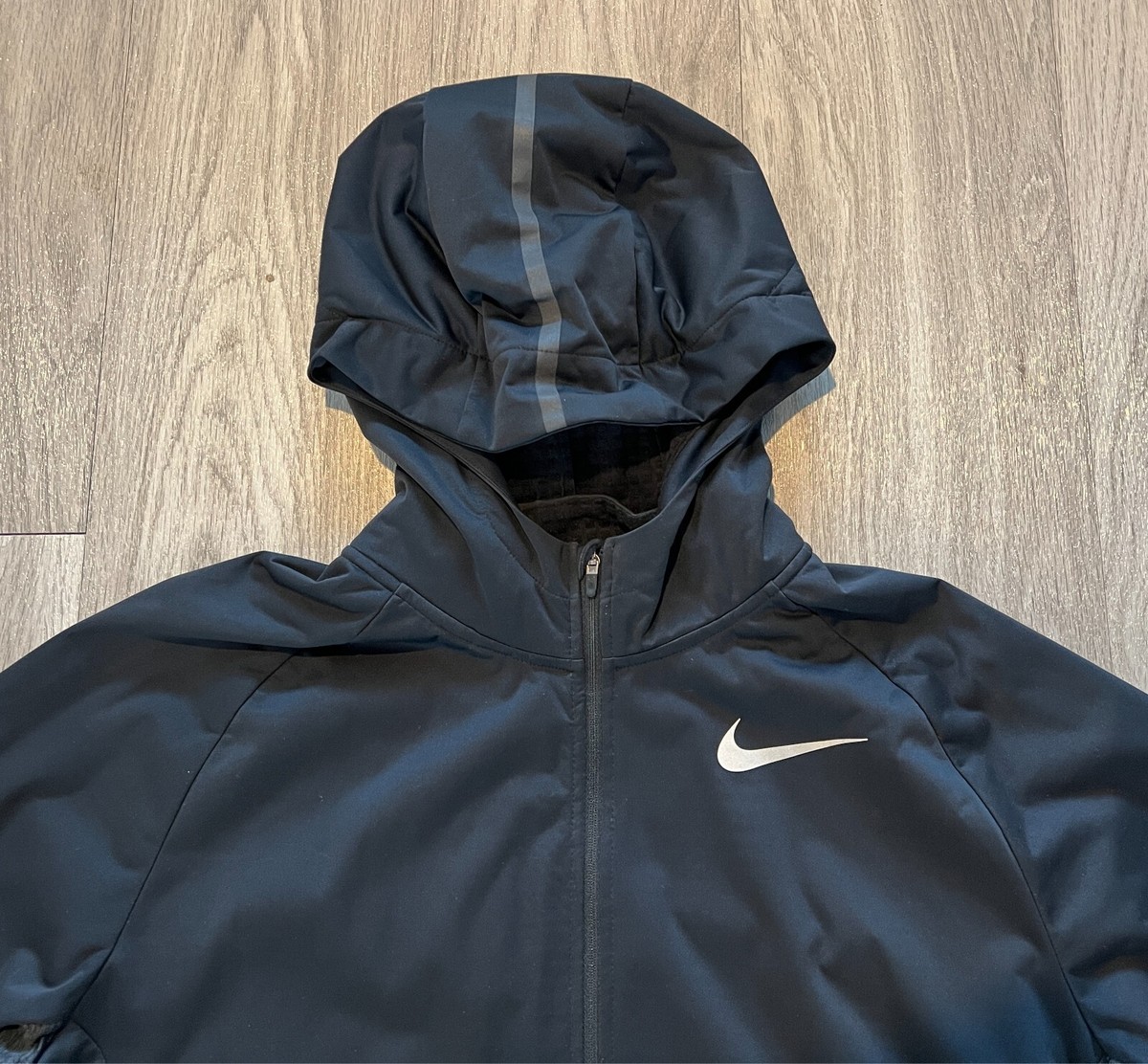 NIKE Shield Max Dri-FIT Running Jacket Full Zip Hooded Black NIKE Shield Max Dri-FIT Running Jacket Full Zip Hooded Black