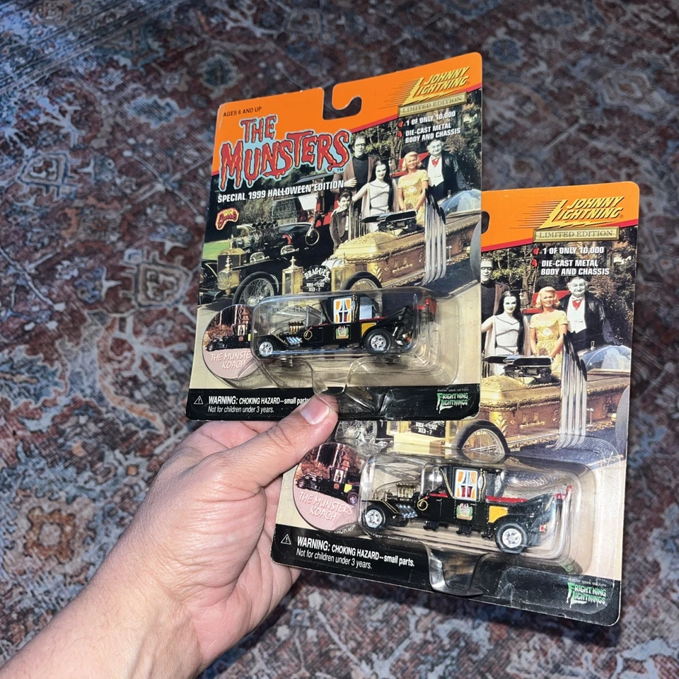 Винтажный 90-х новый Johnny Lightning 1999 Halloween The Munsters Munster Koach литой - Изображение 2 из 4