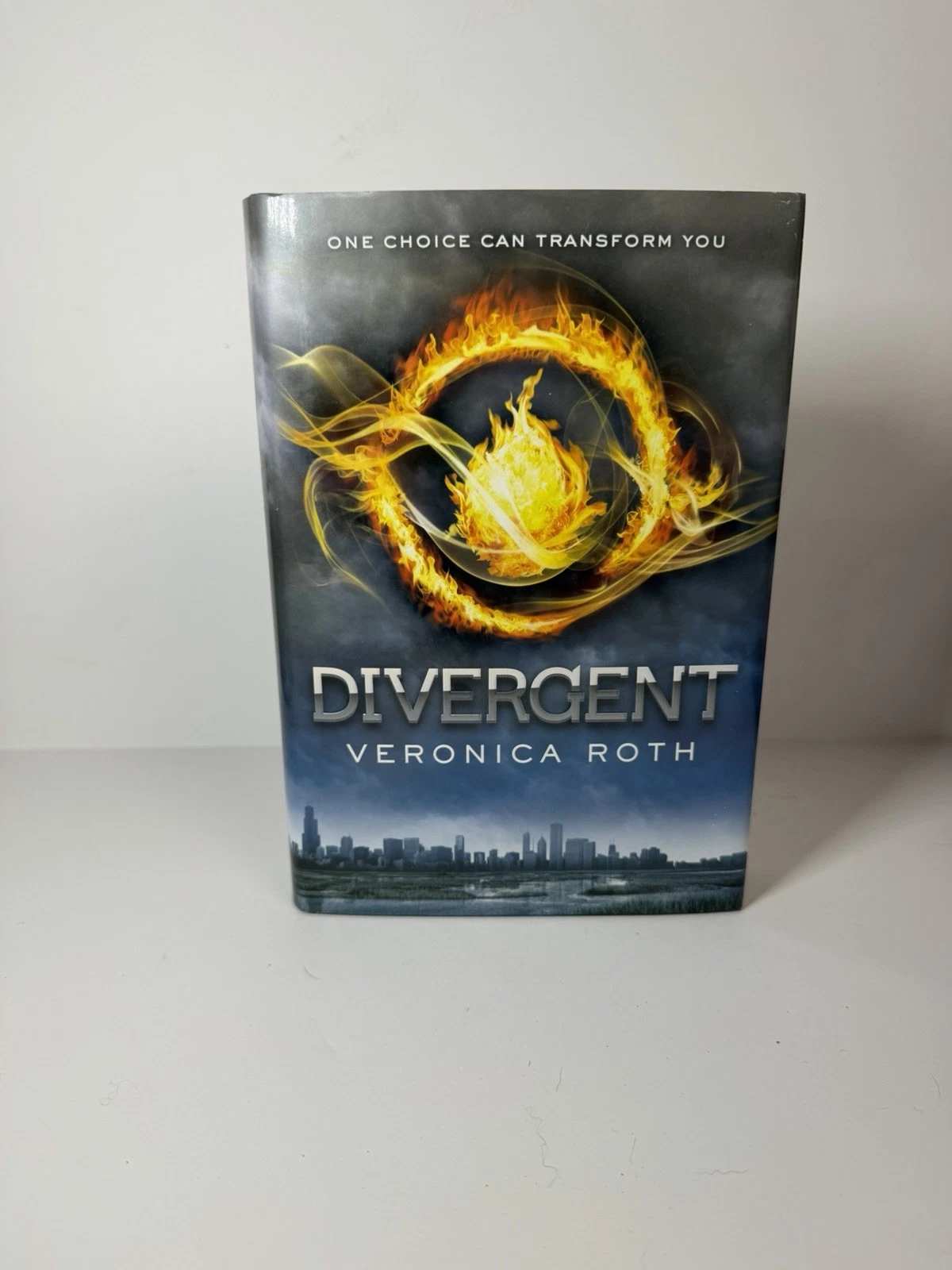 Veronica Roth - Divergent (#1) - Hardcover DJ 2011