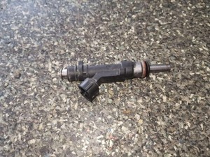 AUDI A6 4A2, C8 Einspritzdüse 0280158053 2.40 2005 33975003