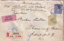 Aangetekende waarde envelop 22 dec 1930 Arnhem oude stationsstraat (langebalk)