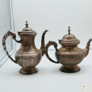 2 alte Kaffee Tee Kannen Messing versilbert 21/23cm zus. 2 1kg wohl Orient