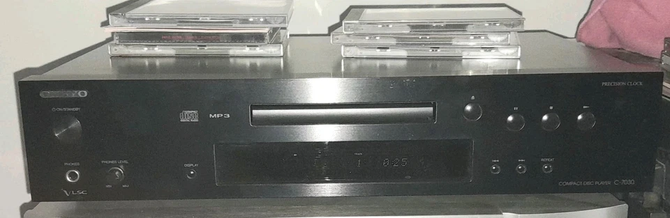 Onkyo C-7030 CD -Player - Schwarz - Bild 2 von 4