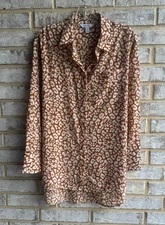 Nine West Long Sleeve Button Up Collared Animal Print Blouse Women's Size M