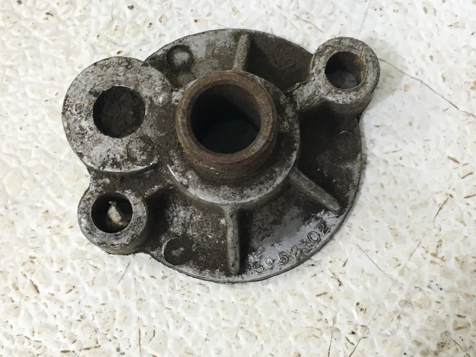 Adaptador de filtro de aceite usado GMC Chevrolet Camaro Corvette Impala Nova V8 Foto 3 de 4