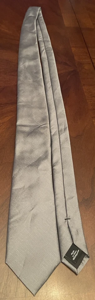 J. Ferrar Gray 100% Polyester Men’s Neck Tie Made In China - Image 3 of 4