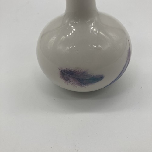 Majorie Bastin Kingfisher Feather Porcelain Bud Vase 4’’ Tall And 2 1/4’’ Wide - Picture 4 of 5