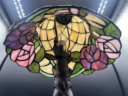 Tiffany Style Table Lamp Stained Glass Flowers 16” Tall - Picture 3 of 10
