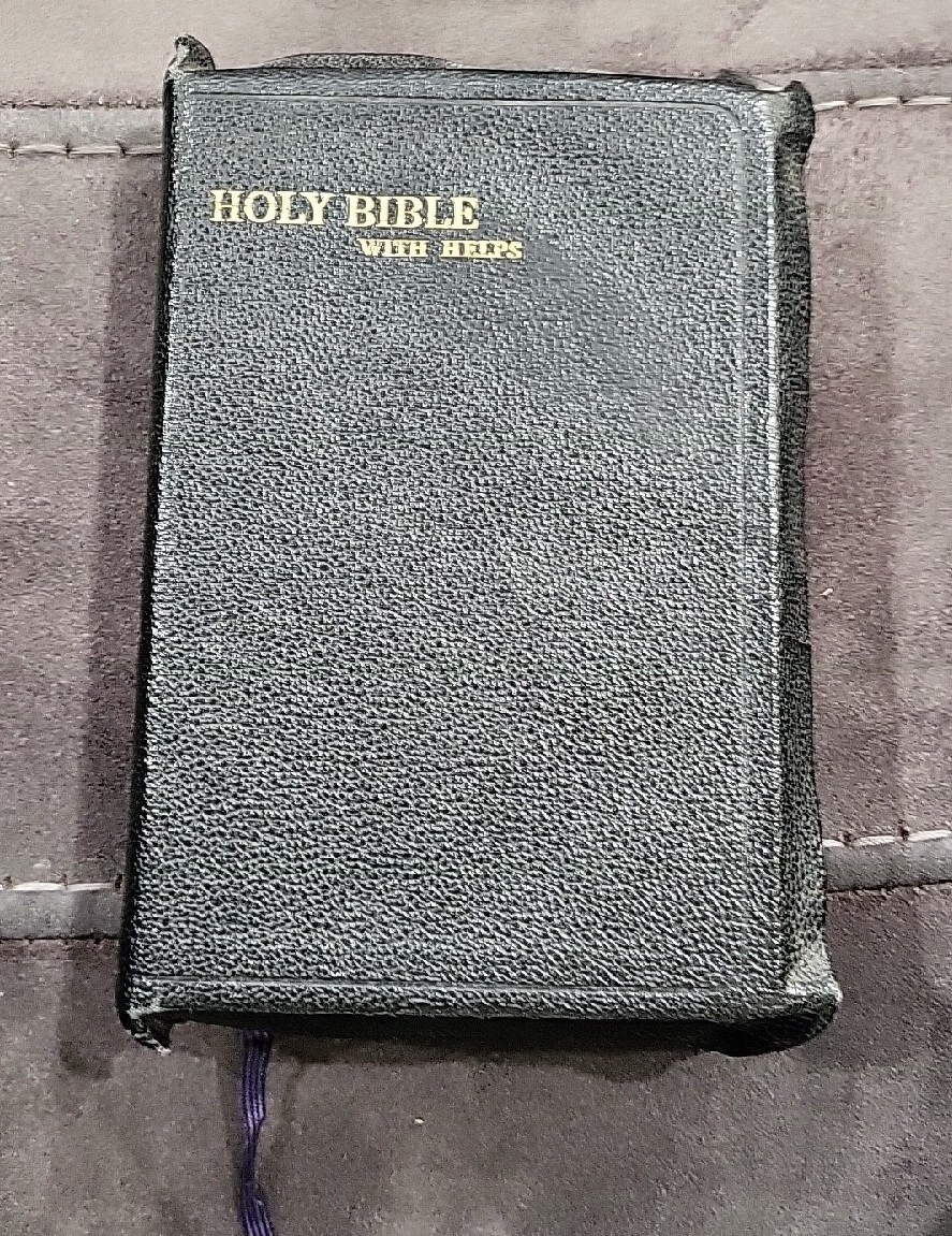 Vintage 1943 Holy Bible With Helps Softcover Book Signed Dated By Original Owner