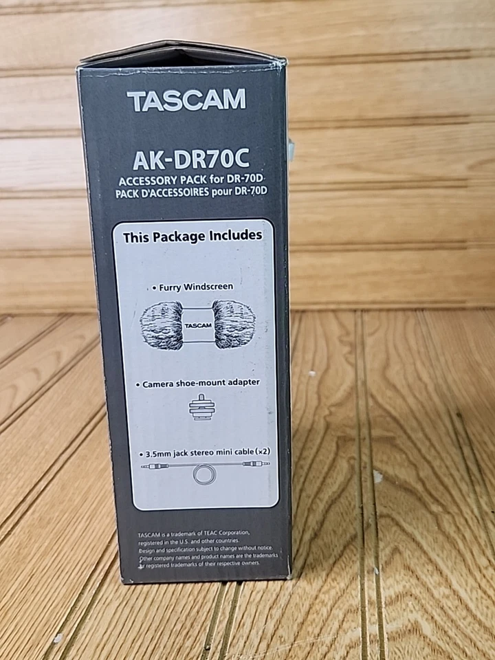 Tascam AK-DR1C Handheld Recording Accessory Package for DR Series - Image 4 of 4