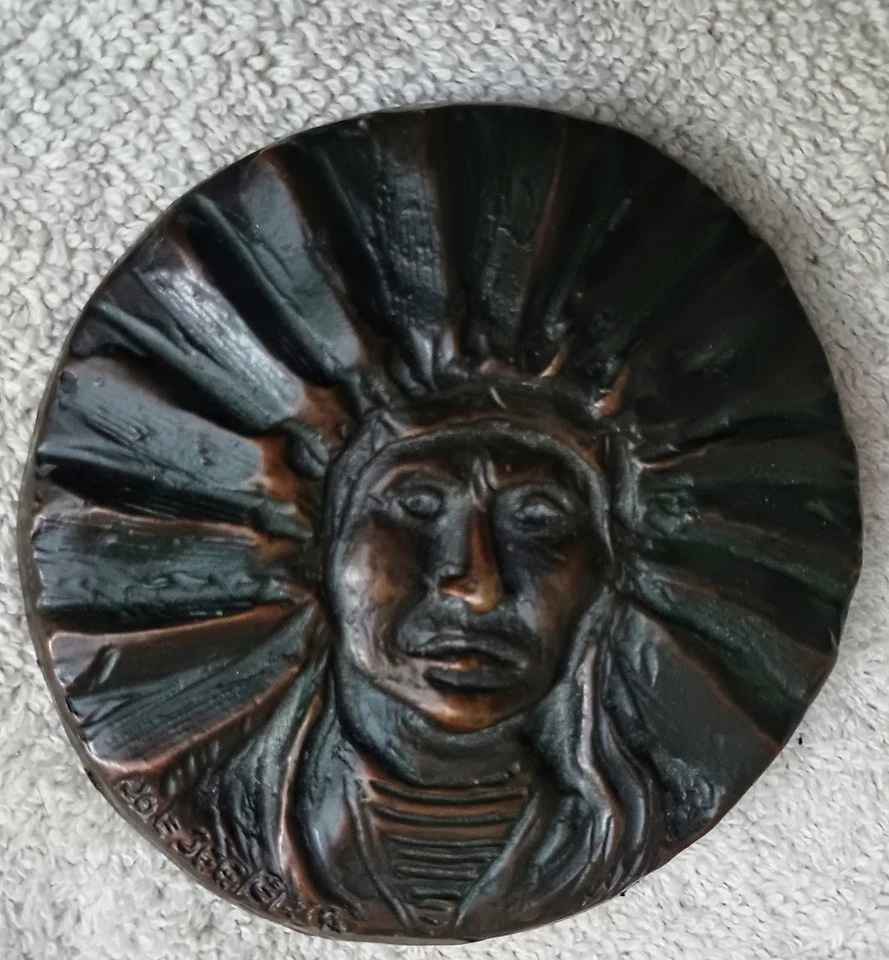Medallón de bronce Joe Beeler para tocado completo nativo americano Eddie Basha  Foto 3 de 4