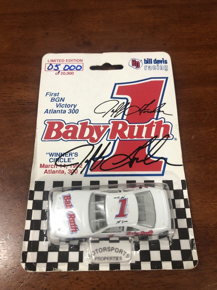 Jeff Gordon 1992 Baby Ruth #1 Primera victoria BGN Atlanta 1/64 billete autografiado #5000 Foto 2 de 4