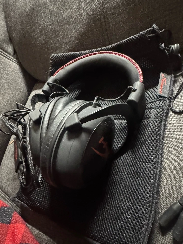 Auriculares para juegos Kingston HyperX Cloud USADOS - KHX-H3CL/WR Foto 2 de 4