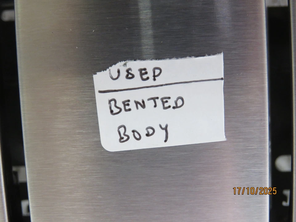 Wolf Gourmet Toaster - 4-Slice - Stainless Steel (WGTR154S-C) USED DENT - Image 2 of 4