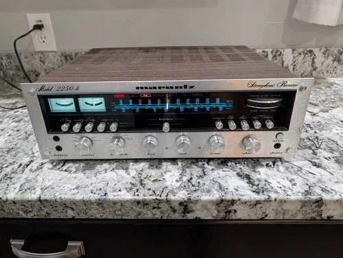 MARANTZ 2250B Vintage Receiver - Classic Stereo Hi-Fi