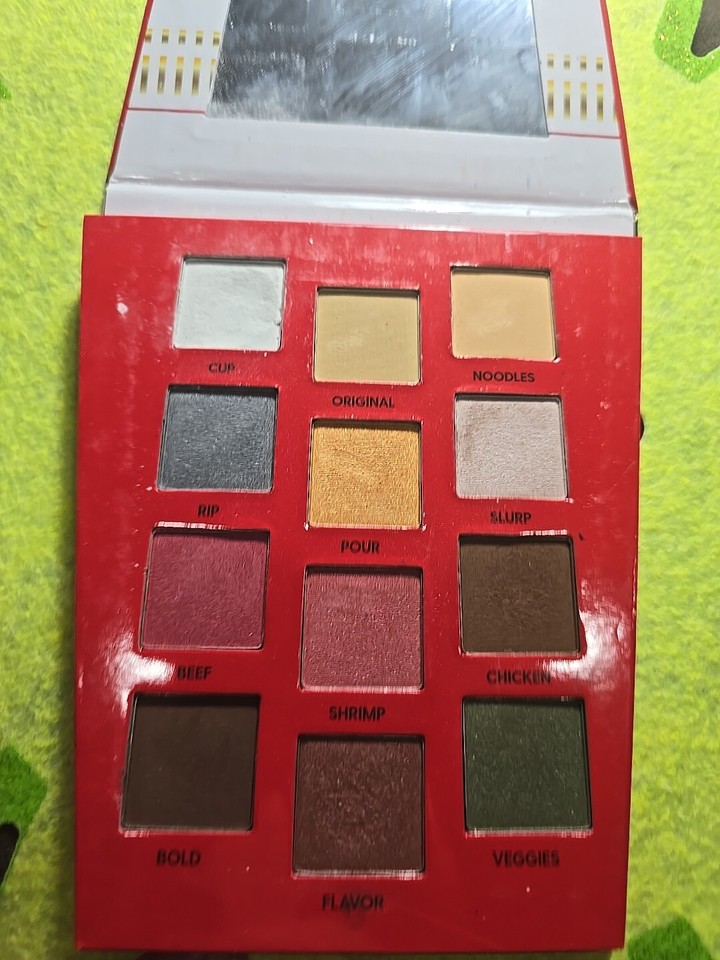 Nissin Cup Noodles Eyeshadow Palette 12Shade, w/ Mirror Matte, Shimmer
