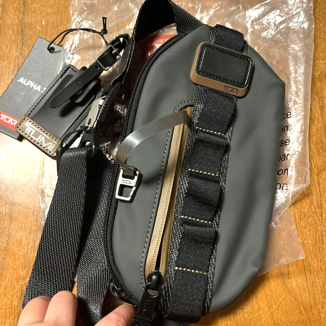 tumi バッグ Voyageur Halsey Backpack Black | TUMI UK