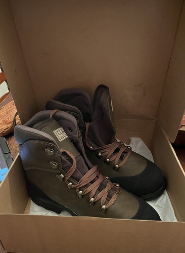 LL Bean Fly Fishing Boots Sports Outdoors Mens Size 9 River Treads Aqua Stealth