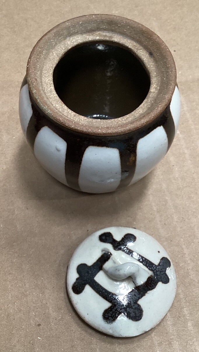 Picture 2 of 4