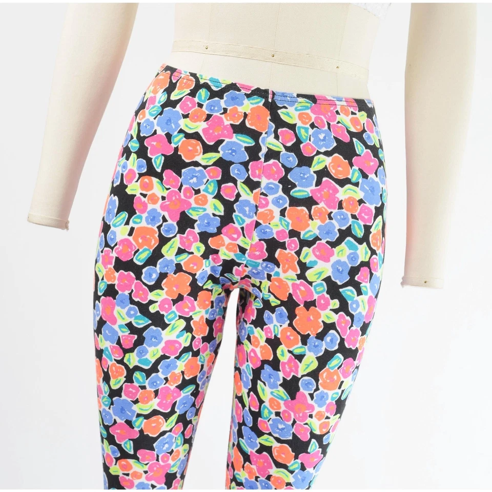Винтажные яркие укороченные брюки-капри с цветочным рисунком эластичные хлопковые леггинсы из спандекса XS - Изображение 4 из 4