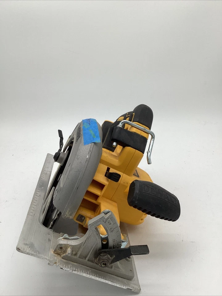 DCS578 DEWALT 7 1/4 FLEXVOLT Circular Saw - Image 2 of 4