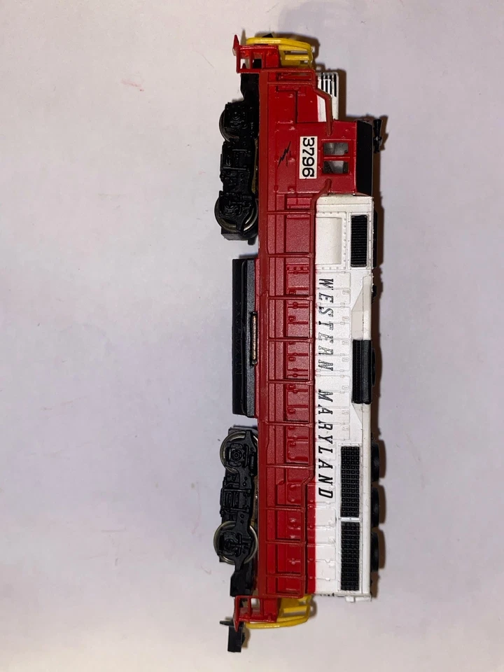 Bachmann N Scale Western Maryland Diesel Locomotive Engine GP-40 #3796 TESTED - Image 3 of 4