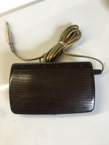 Singer Nähmaschine Fußsteuerung Pedal Geschwindigkeitsregler 103435-009 BOX3 973