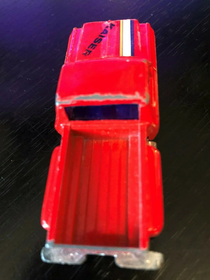 Vehículo diecast de juguete camión rojo Kaiser Hong Kong  Foto 4 de 4