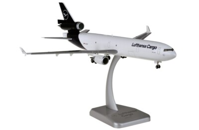 New! Hogan LW200DLH011 Lufthansa Cargo MD-11F, reg. D-ALCD 1:200