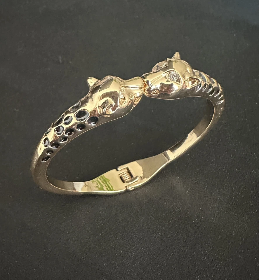 Pulseira Banana Republic chita/ouro esmalte preto  - Imagem 2 de 4