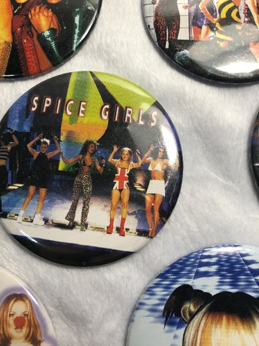 Spice Girls 2.5” Button Pin Set Pop Star Band Lot Group - Picture 8 of 9