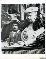 1947 Balmoral Castle Scotland Princess Elizabeth Queen Mary Vintage Photo 7x9