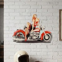 Wertiges Wandschild Motorrad Aus Eisen In Rot Mit Pin-Up-Motiv, H.28 Cm