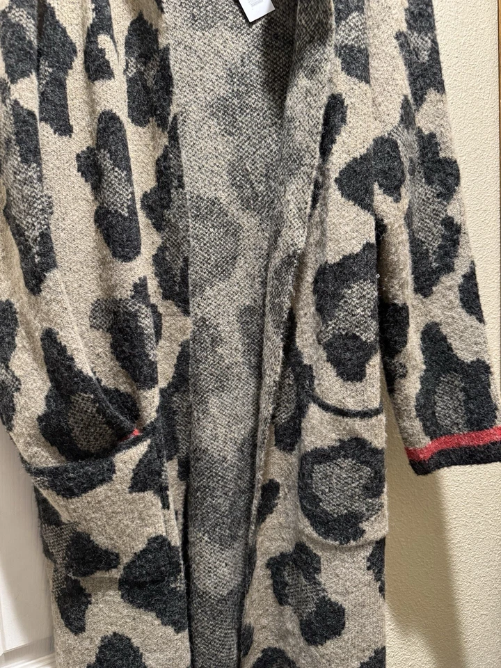 JOSEPH A Woman Cardigan HOODED Open Front LEOPARD PRINT KNIT WHITE/GREY MIDI, 1X - Image 3 of 4