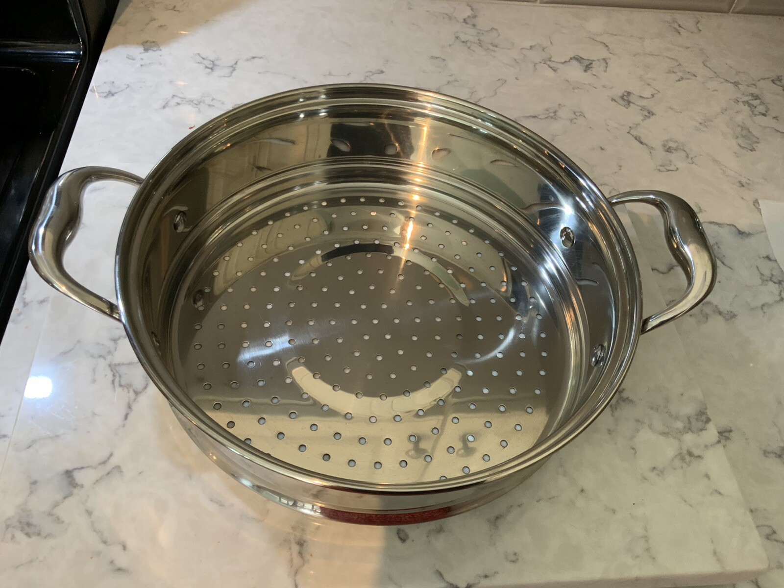 Nice 11” Pasta Strainer, Colander, Steamer For Stock Pot , Sauté Pan-image