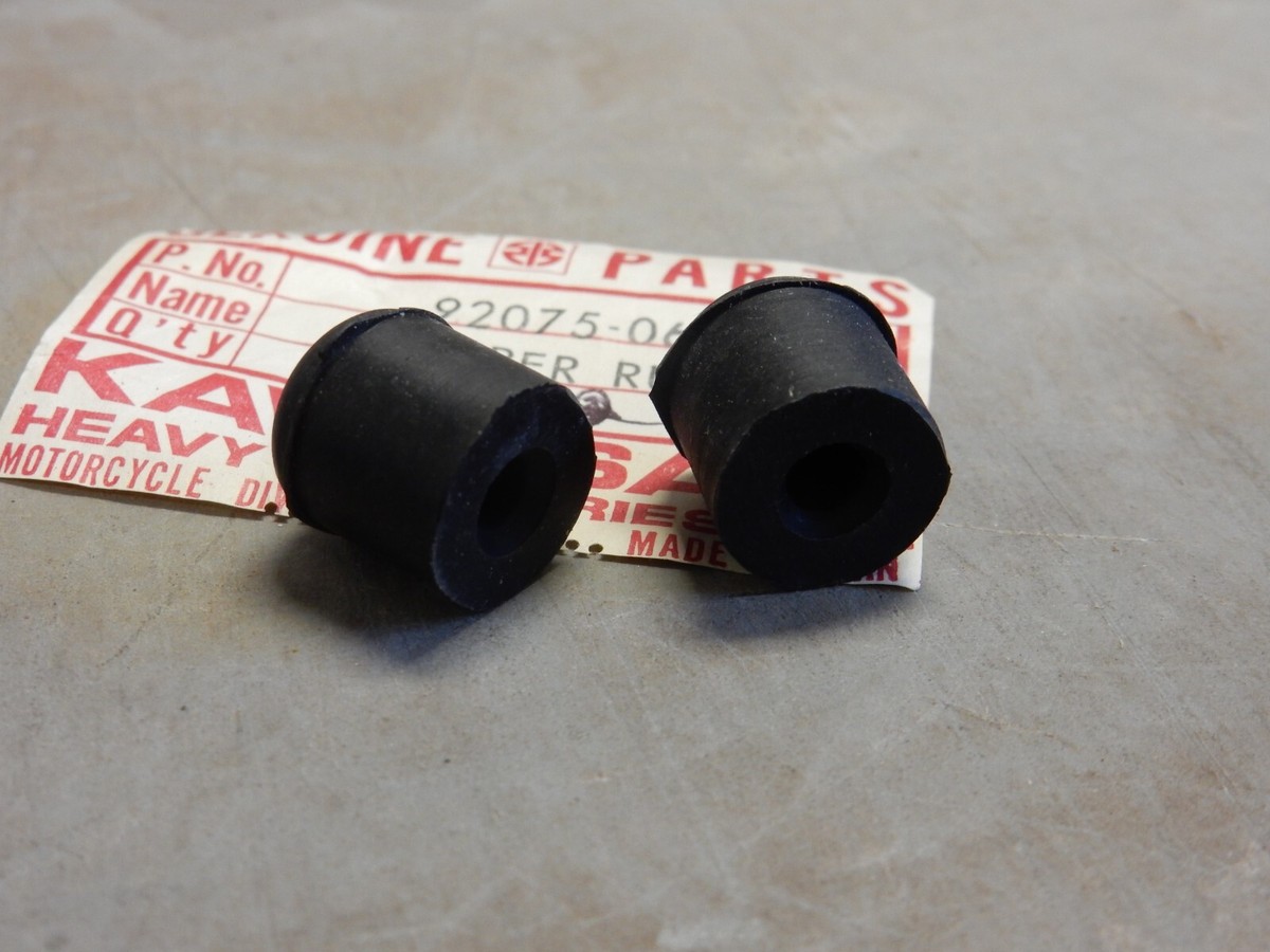 NOS Kawasaki Rubber Dampers 1971 F6 1971-1975 F7 ENDURO 92075-067