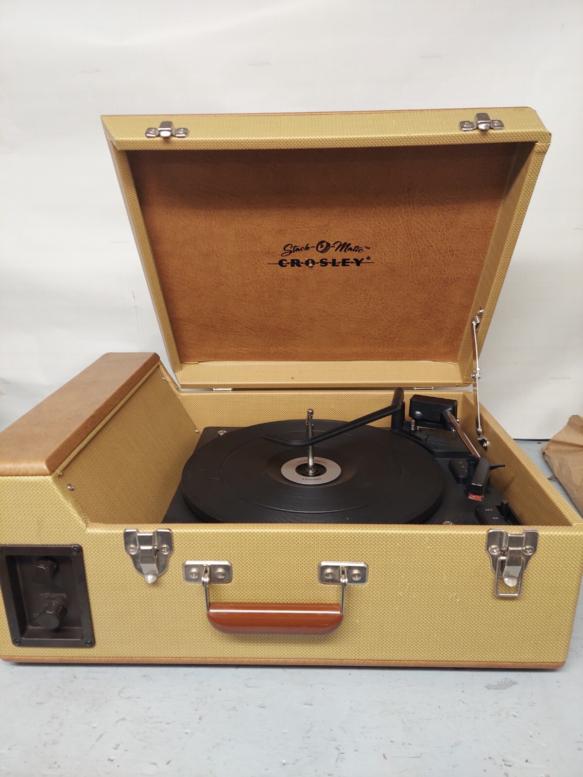 Crosley Stack-O-Matic Vinyl Suitcase Record Player Model CR89. Charger & Booklet