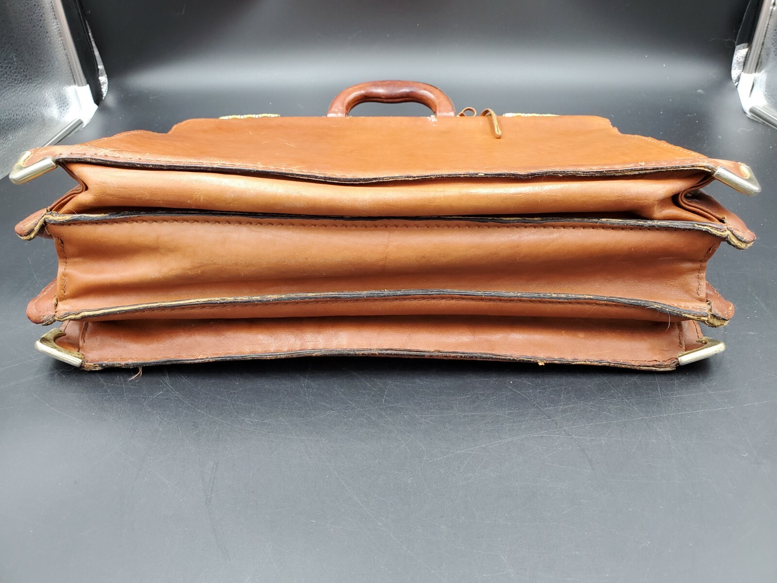 Vintage Amiet Brown Leather locking Briefcase. Soft s… Gem