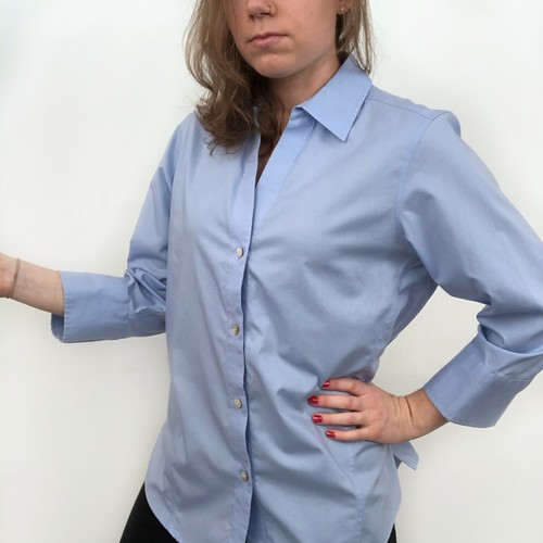Foxcroft Blue Non-Iron Stretch Button 