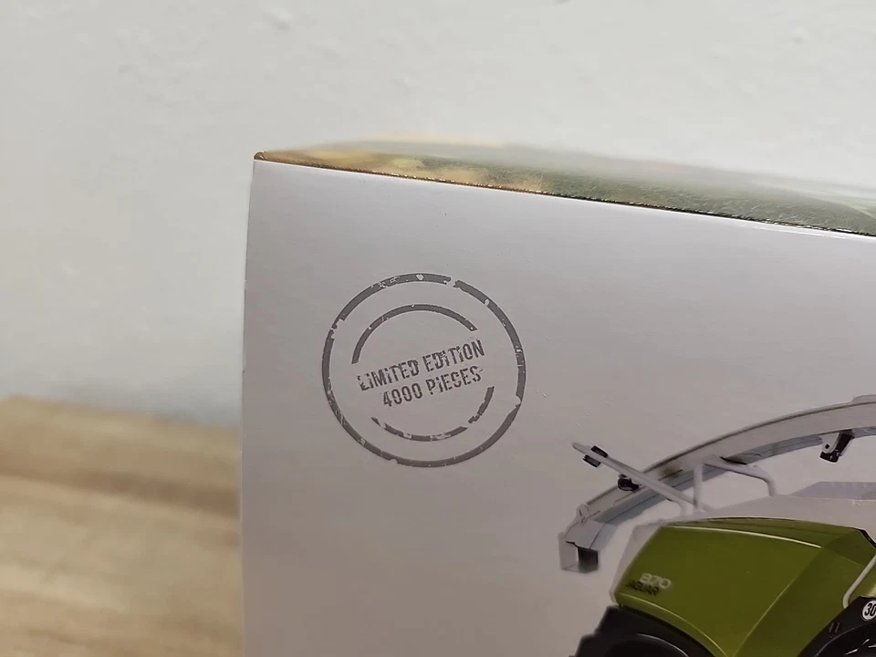 1/32 Claas Jaguar 870 Chopper  Made By Wiking 1 Of 4000 Limited Edition  - Image 2 of 4