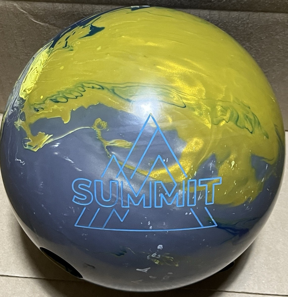 新品SUMMIT WORLD ボウリングボール 15 lb 【公式通販】