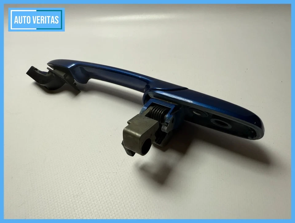 Original Mazda 6 door handle right front blue GJ6L - Image 3 of 4