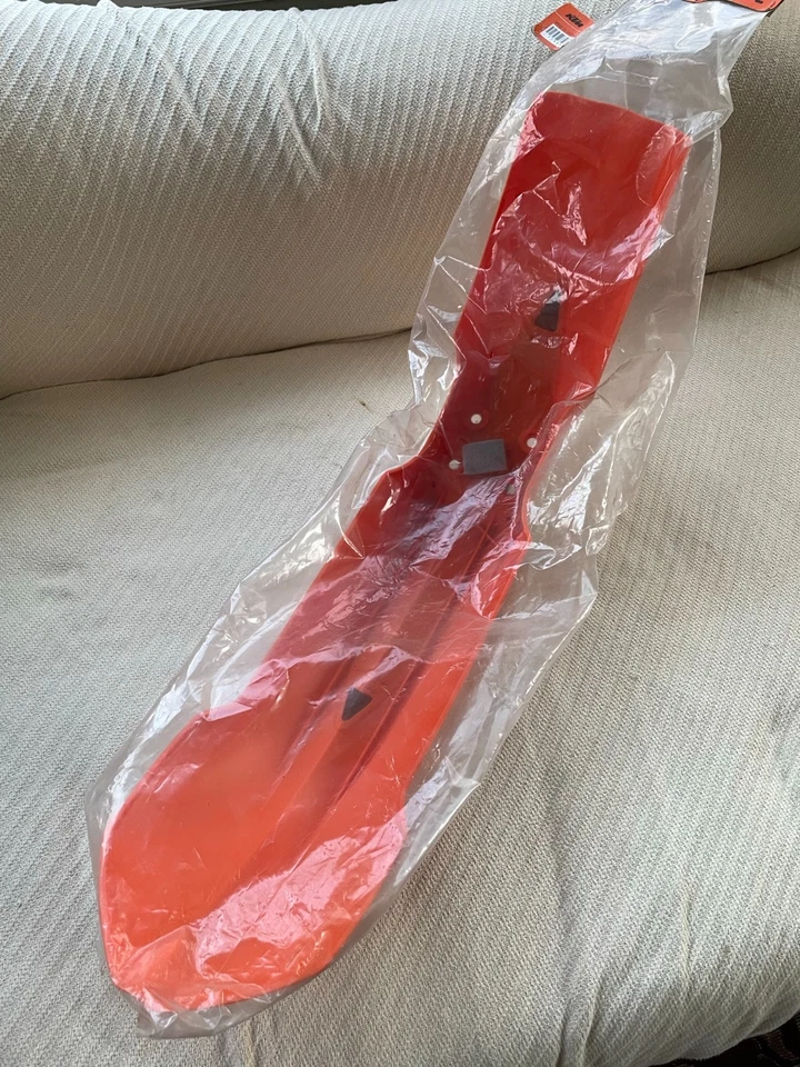 Guardabarros delantero OEM KTM 7730801000004 KTM XC XCF SX SXF XCW XCFW 125-530 2007-2015 Foto 2 de 3