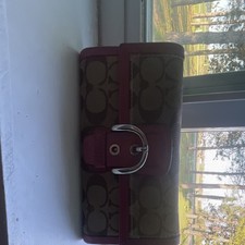 Coach Signature Logo Beige Pink Buckle Flap F...