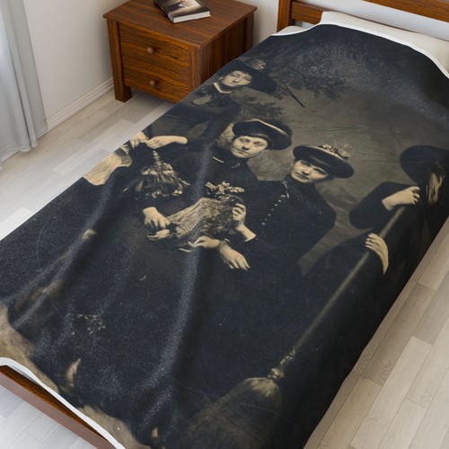 Four Witches Halloween Art Velveteen Plush Blanket boys and girls room - Picture 2 of 13
