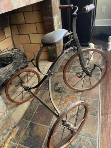 Antique 1900's Child's Metal Tricycle - Picture 2 of 3