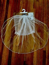 DAVID'S BRIDAL White SINGLE-TIER Nylon Tulle BEADED EDGE Bridal Veil w/Comb