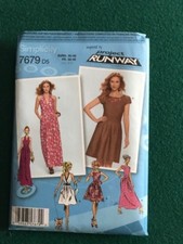 SIMPLICITY- SCHNITTMUSTER Nr.7679 ✂️KLEID SELBST GENÄHT ✂️Gr.30-38D5👚NEU👗OVP📕