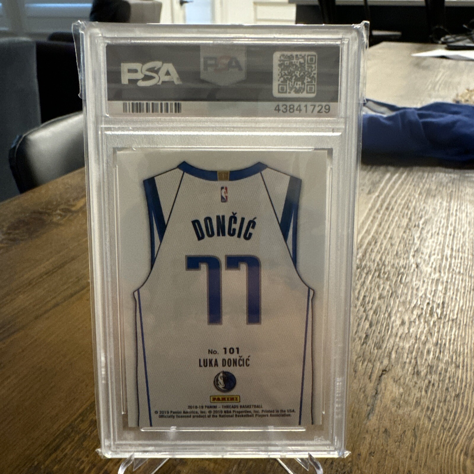 2018-19 Panini Threads Luka Doncic #101 Rookie Card PSA 10 GEM MT  view 2