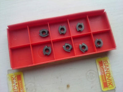 7 Sandvik carbide tips R216.24-07 02 050-AA H10F ( R216.24 0702050-AA R21624 )